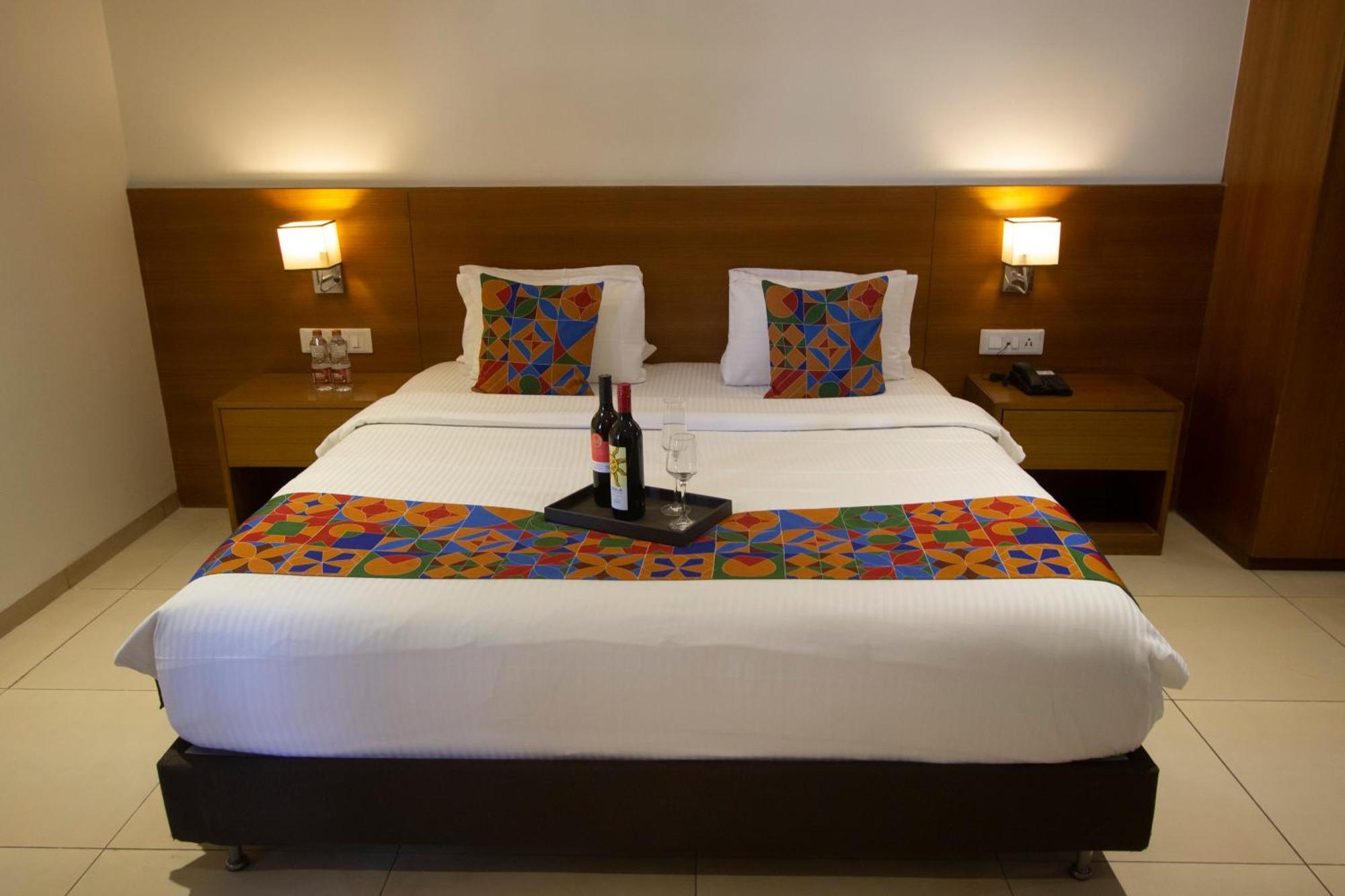 Monarch Express Chakan Hotel Exterior photo